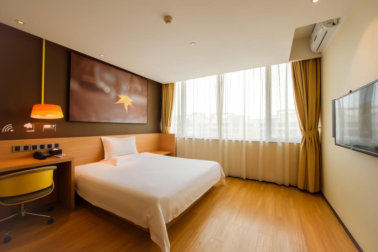 IU Hotel Zhanjiang Haibin Avenue Xinhaimingchen Luaran gambar